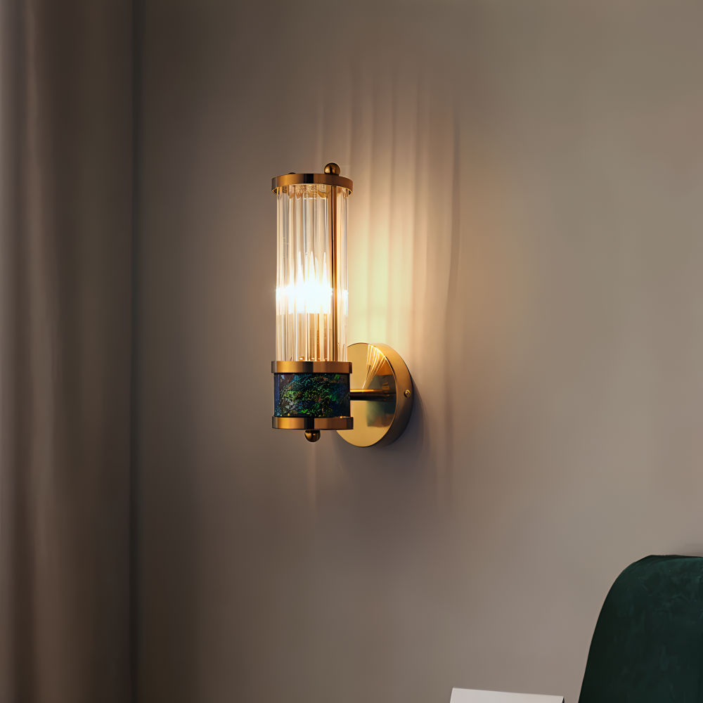 Złota lampa ścienna z kryształowym kloszem E14