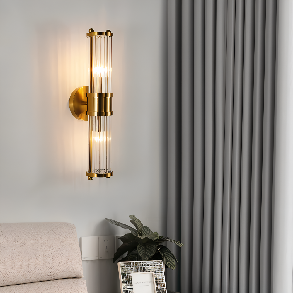 Złota lampa ścienna z kryształowym kloszem E14