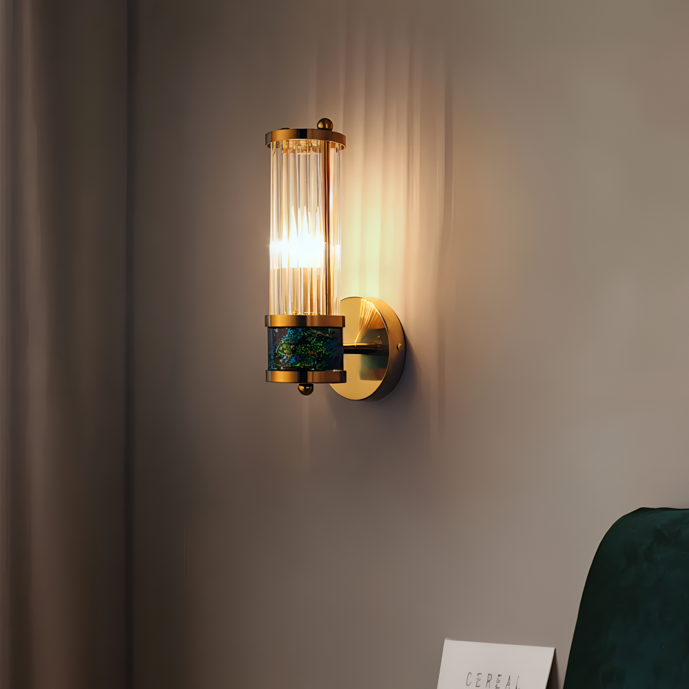Złota lampa ścienna z kryształowym kloszem E14