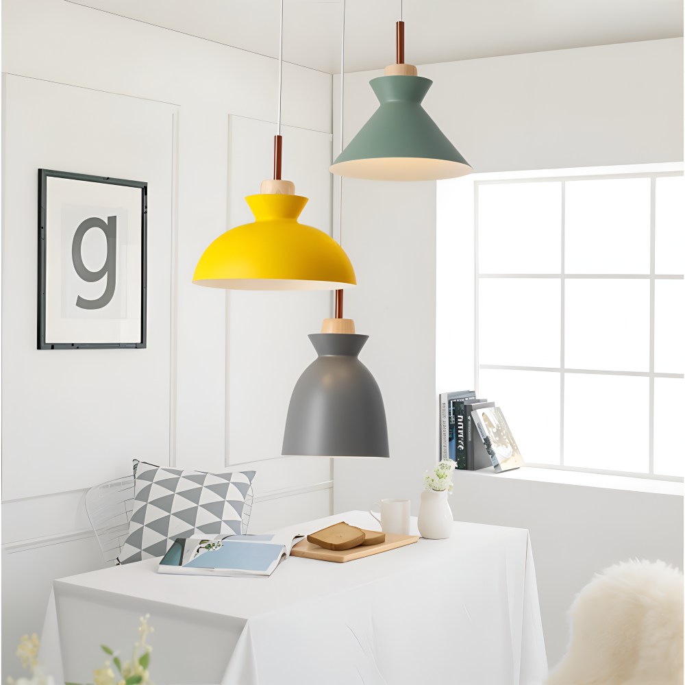 Kolorowa metalowa lampa wisząca do kuchni i jadalni