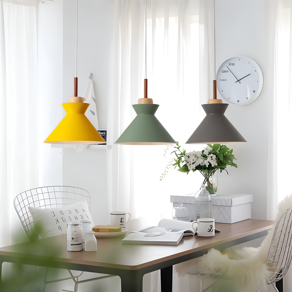 Kolorowa metalowa lampa wisząca do kuchni i jadalni