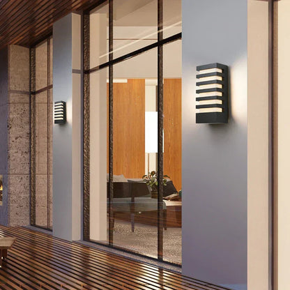 Zewnętrzna lampa ścienna LED IP65 ciepła biel 12W