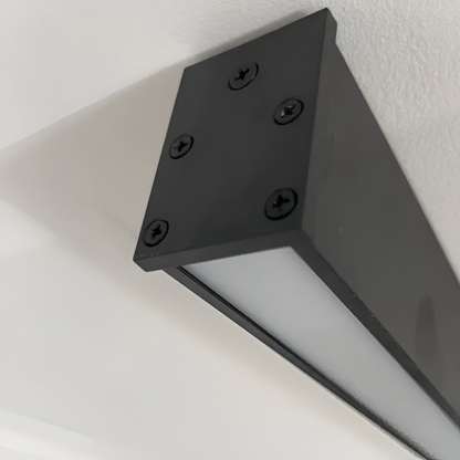 Liniowa lampa sufitowa LED nad stół do jadalni