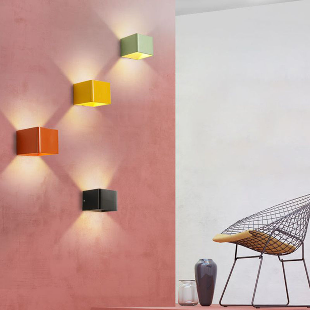 Nowoczesna kwadratowa lampa ścienna do wnętrz
