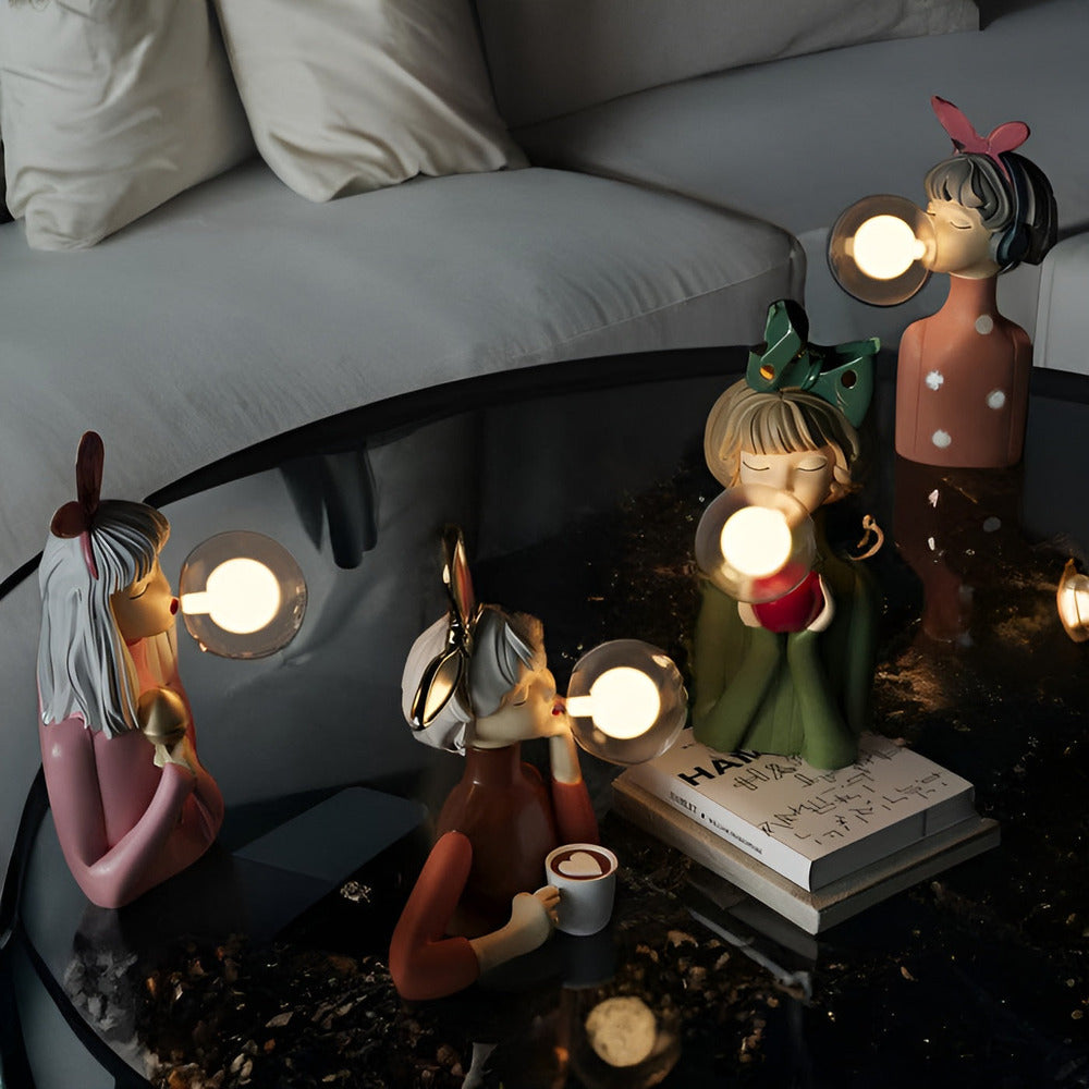 Lampka nocna LED z bajkowymi figurkami
