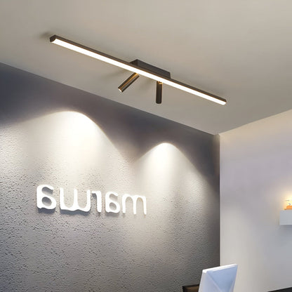 Lampa sufitowa LED z regulowanymi reflektorami do kuchni