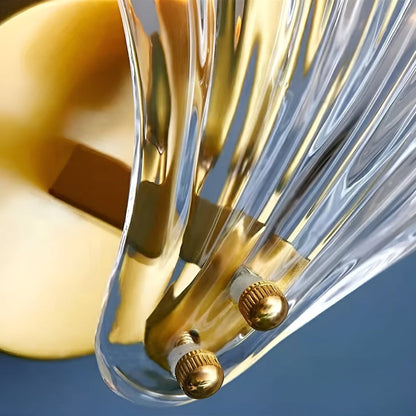 Szklana lampa ścienna z mosiężną podstawą