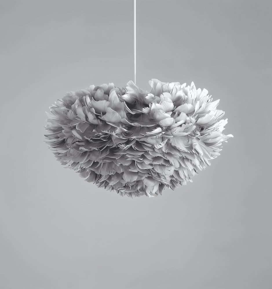 Lampa wisząca z piór ręcznie wykonana do sypialni