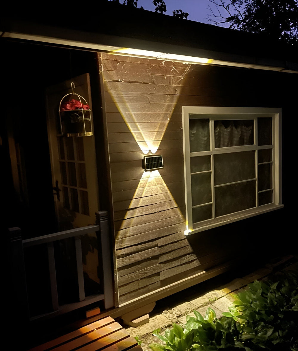 Solarna lampa ogrodowa LED na ścianę