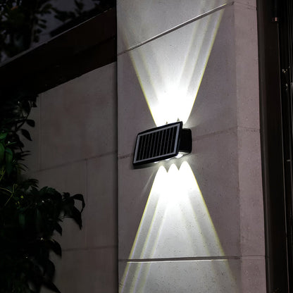 Solarna lampa ogrodowa LED na ścianę
