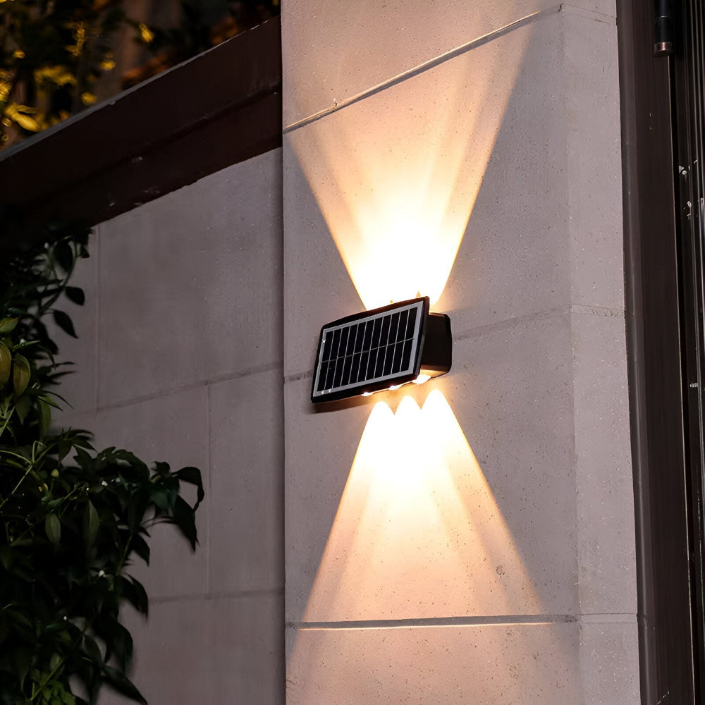 Solarna lampa ogrodowa LED na ścianę