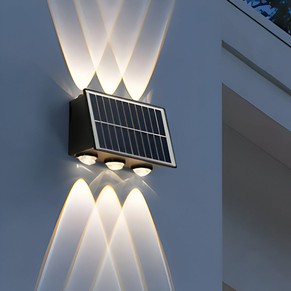 Solarna lampa ogrodowa LED na ścianę
