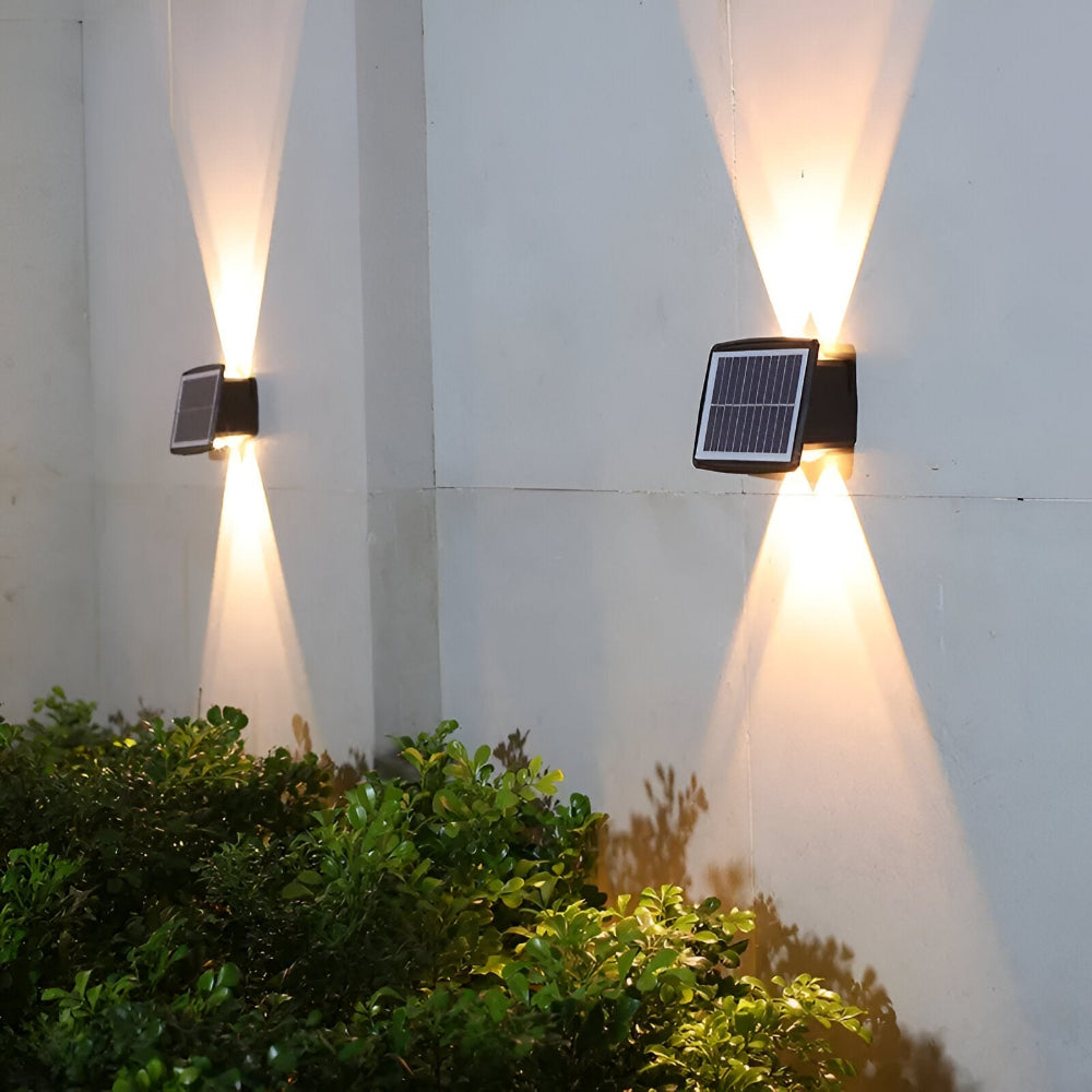 Solarna lampa ogrodowa LED na ścianę