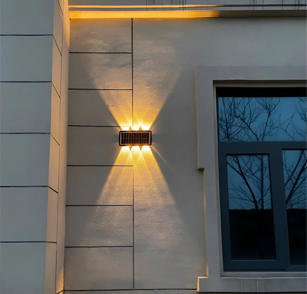 Solarna lampa ogrodowa LED na ścianę