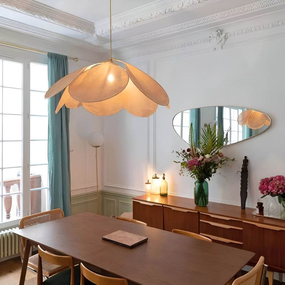 Lampa wisząca vintage z kwiatowym kloszem z tkaniny