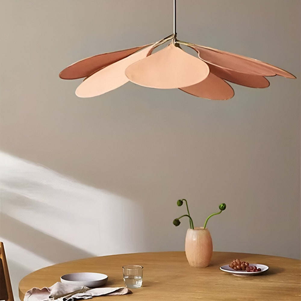 Lampa wisząca vintage z kwiatowym kloszem z tkaniny