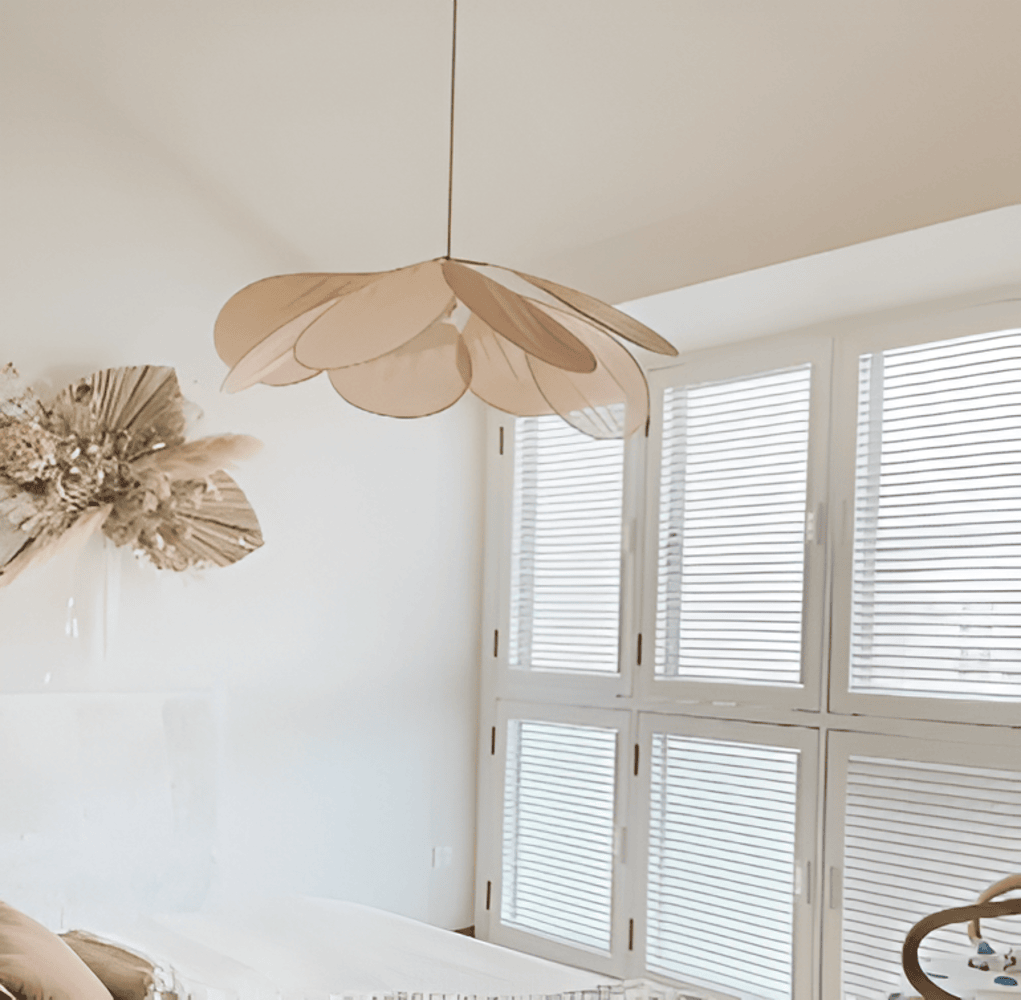 Lampa wisząca vintage z kwiatowym kloszem z tkaniny