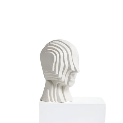 Geometryczna ceramiczna figurka dekoracyjna ze złotymi detalami