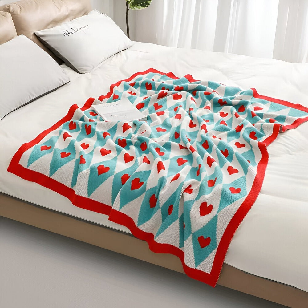 Miękki koc fleece w serca romantyczny do sypialni