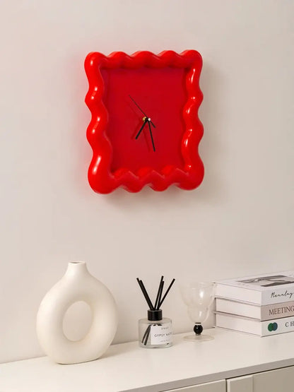 Zegar ścienny kremowy okrągły 30 cm dekoracyjny