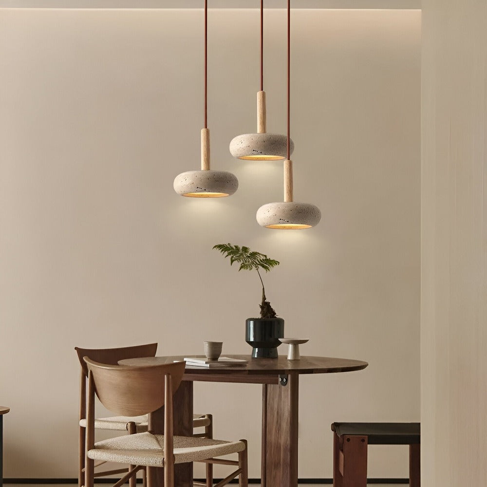 Lampa wisząca z trawertynu i drewna naturalna