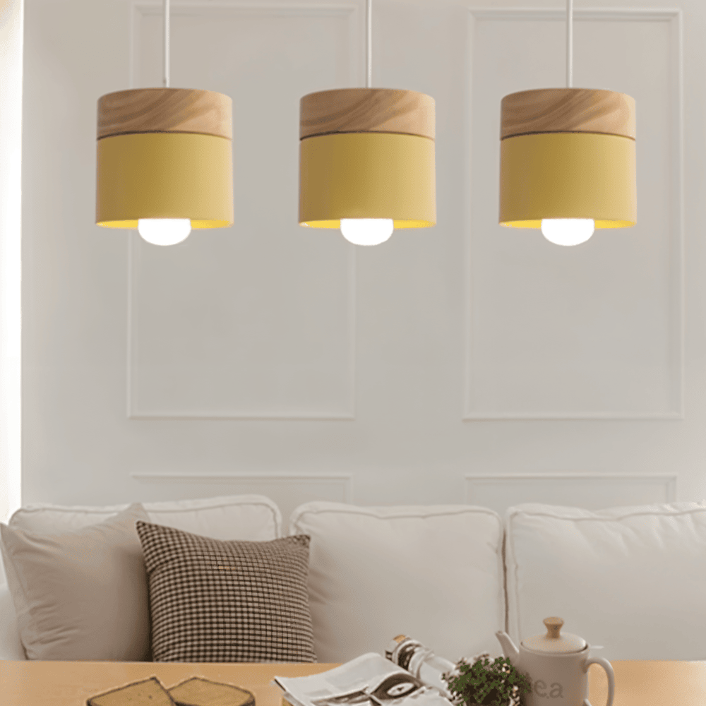 Lampa wisząca metalowa z drewnem do kuchni i salonu