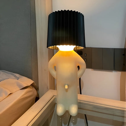 Dekoracyjna lampka LED z figurką chłopca