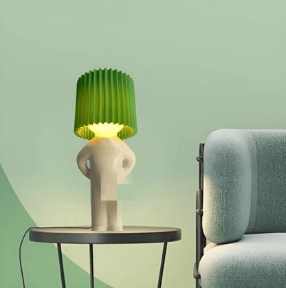 Dekoracyjna lampka LED z figurką chłopca
