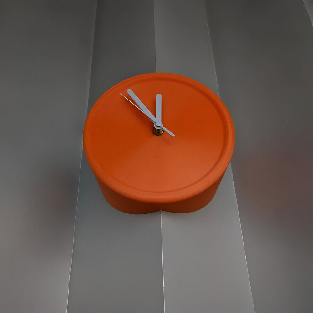 Cichy zegar ścienny narożny 3D minimalistyczny 30 cm