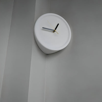 Cichy zegar ścienny narożny 3D minimalistyczny 30 cm