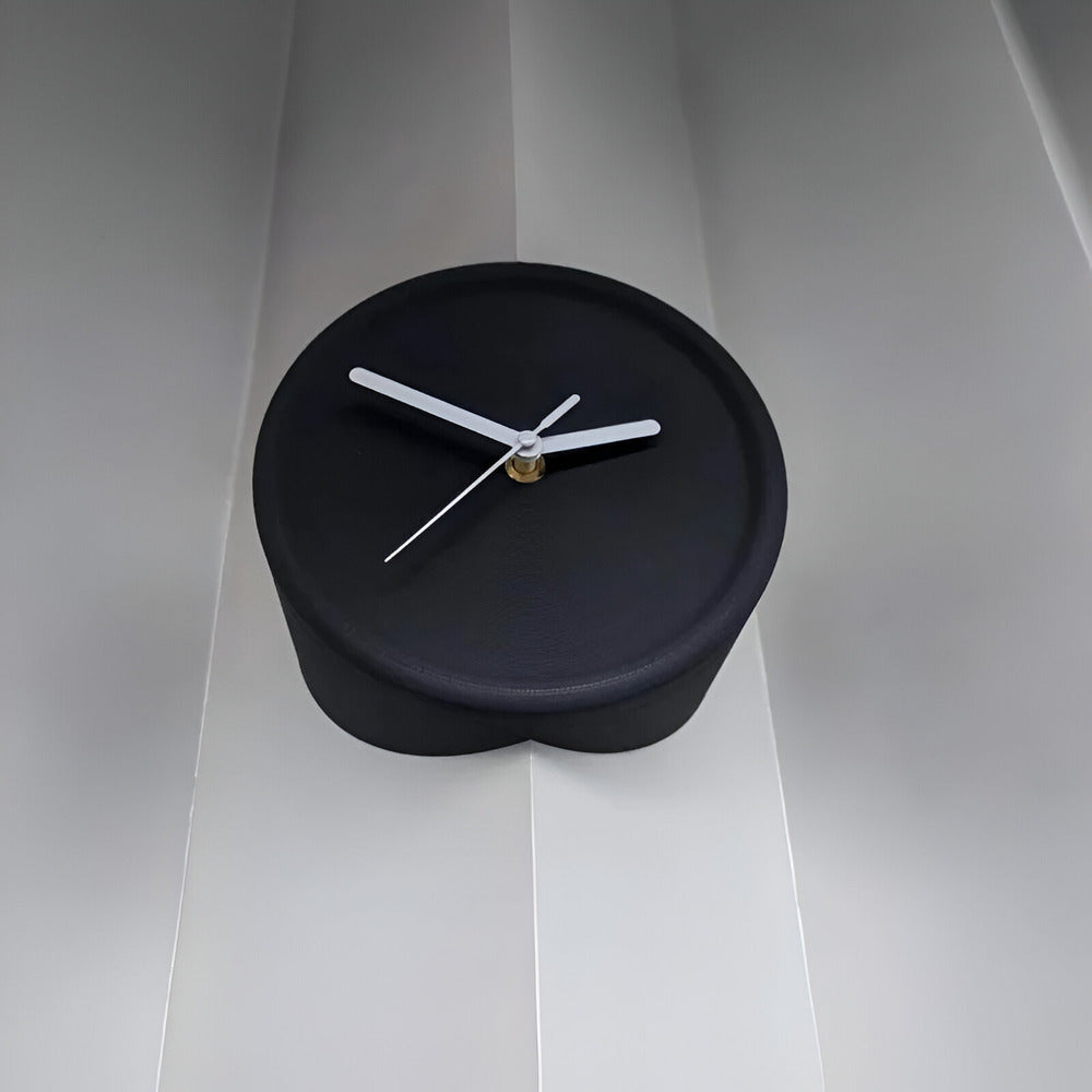 Cichy zegar ścienny narożny 3D minimalistyczny 30 cm