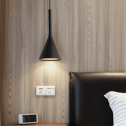 Nowoczesna lampa wisząca stożkowa do kuchni