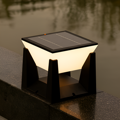 Kwadratowa solarna lampa ogrodowa LED IP65