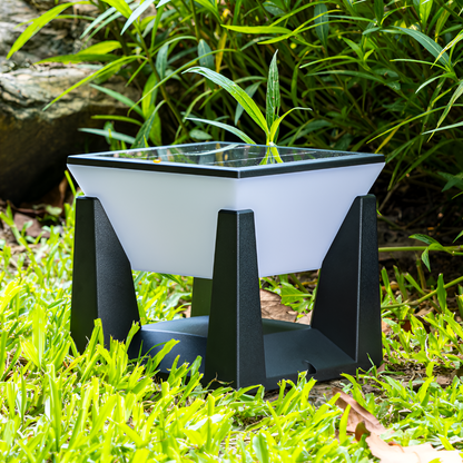 Kwadratowa solarna lampa ogrodowa LED IP65