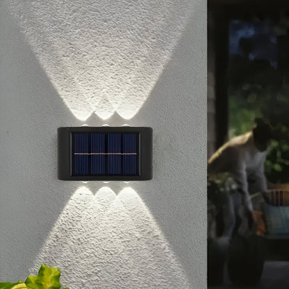 Solarna lampa ścienna LED do ogrodu