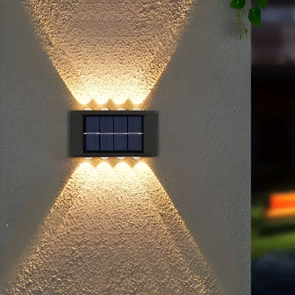 Solarna lampa ścienna LED do ogrodu