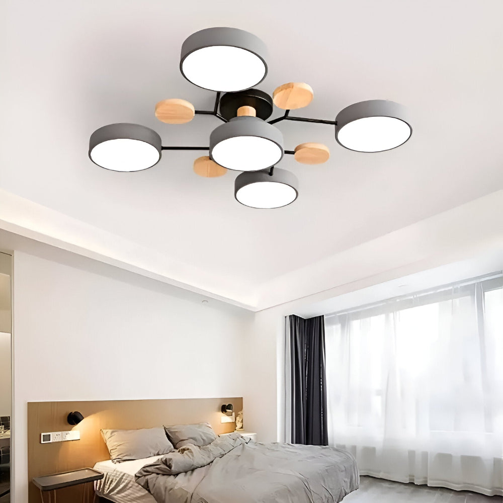 Nowoczesna lampa sufitowa LED z drewnianymi detalami