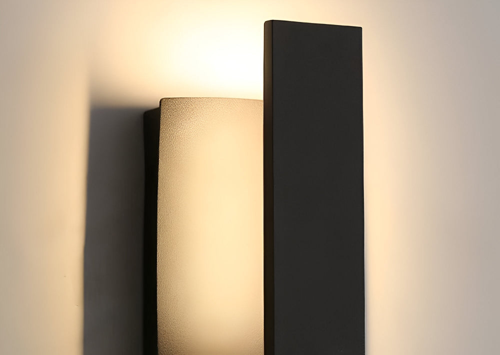 Czarna lampa ścienna zewnętrzna LED aluminiowa