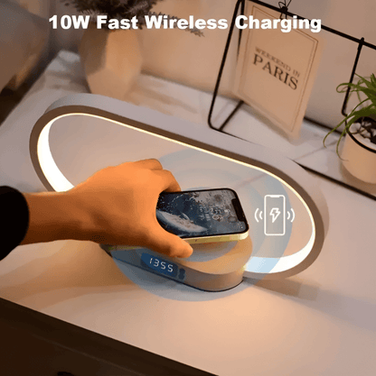 Lampka nocna LED z ładowarką indukcyjną i zegarem