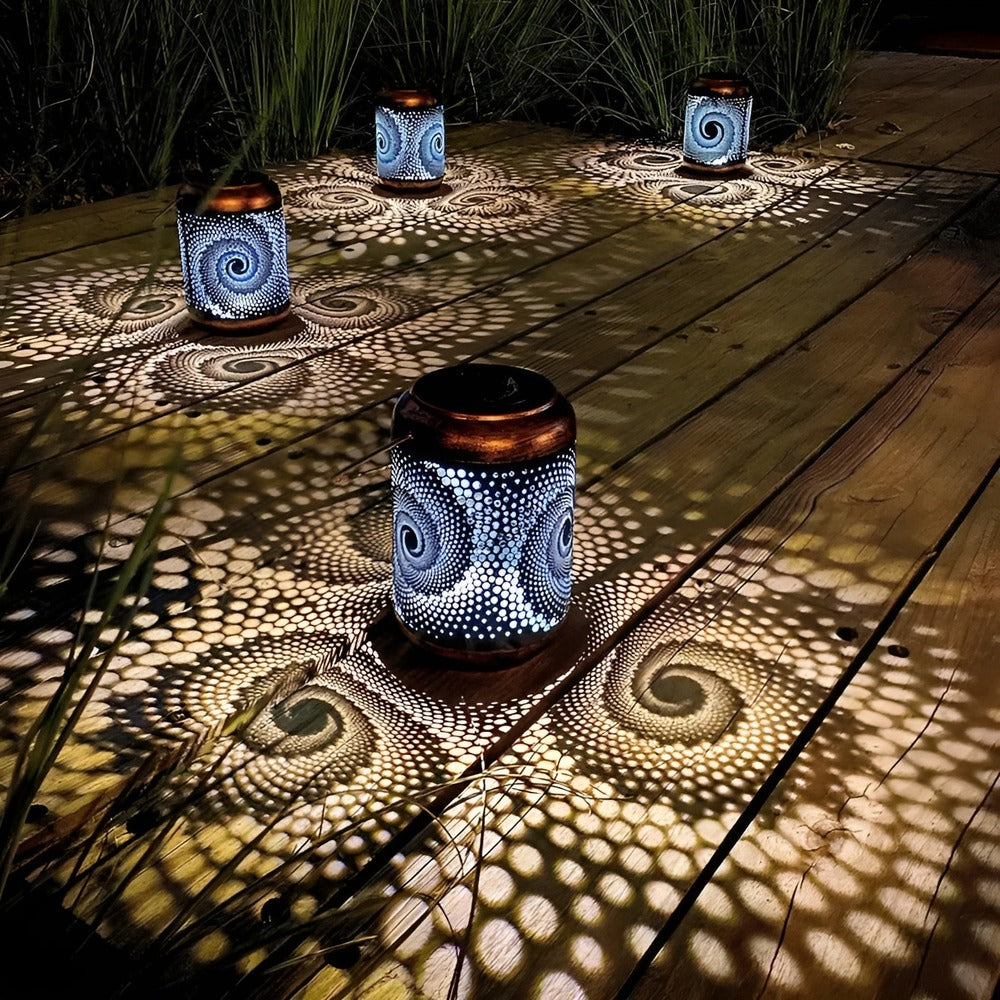 Solarna lampa ogrodowa LED z efektem spirali