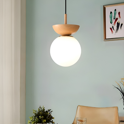 Japońska lampa sufitowa LED ze szklaną kulą i drewnem