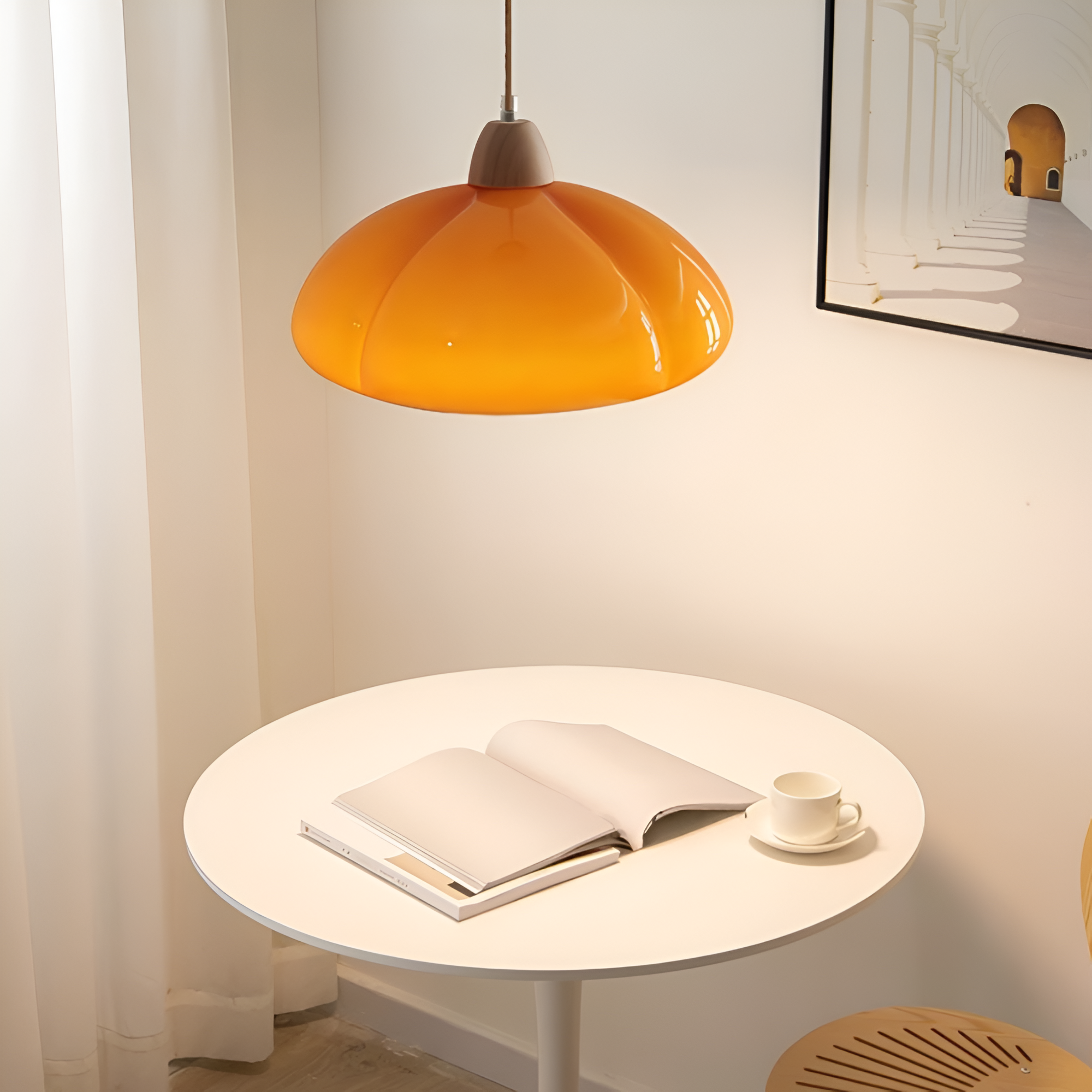 Retro lampa wisząca ze szkła i drewna do salonu
