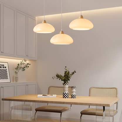 Retro lampa wisząca ze szkła i drewna do salonu
