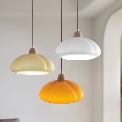 Retro lampa wisząca ze szkła i drewna do salonu