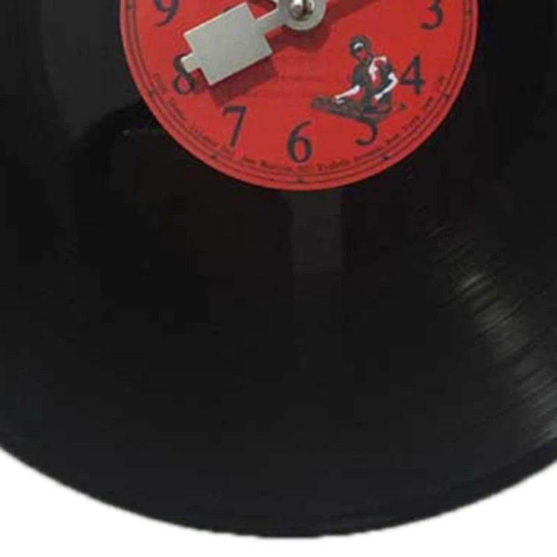 Zegar ścienny retro z motywem płyty winylowej