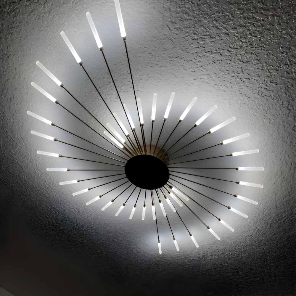 Nowoczesna lampa sufitowa LED do salonu w kolorze czarno-złotym