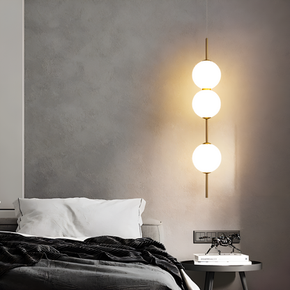 Lampa wisząca LED szklana kula pionowa nowoczesna