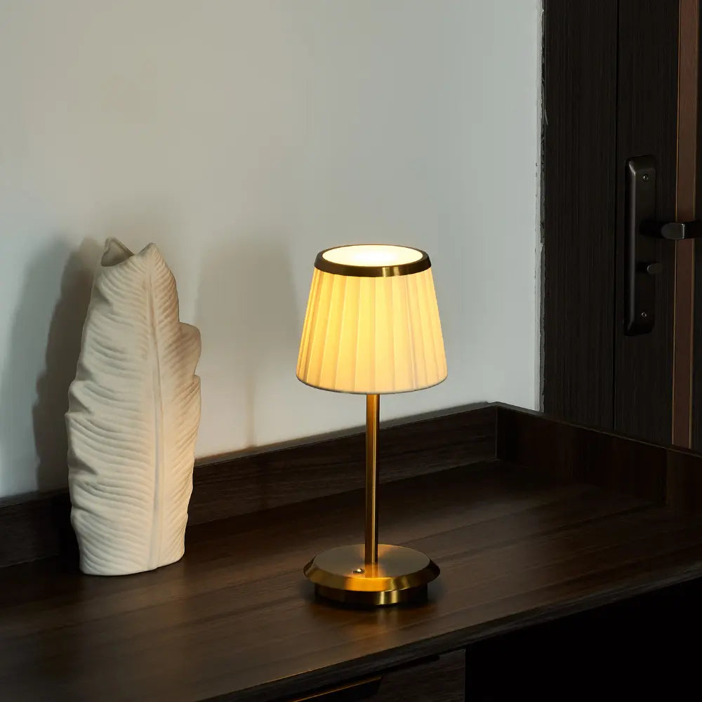 Lampa stołowa LED ładowana USB do domu i ogrodu